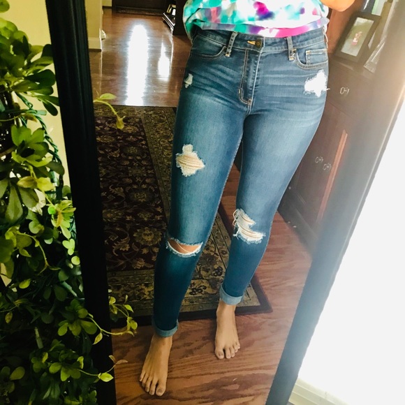 Hollister distressed jeans - Picture 4 of 7